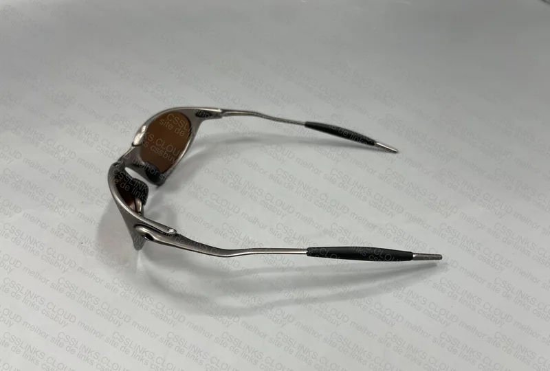 OAKLEY ROMEO 4