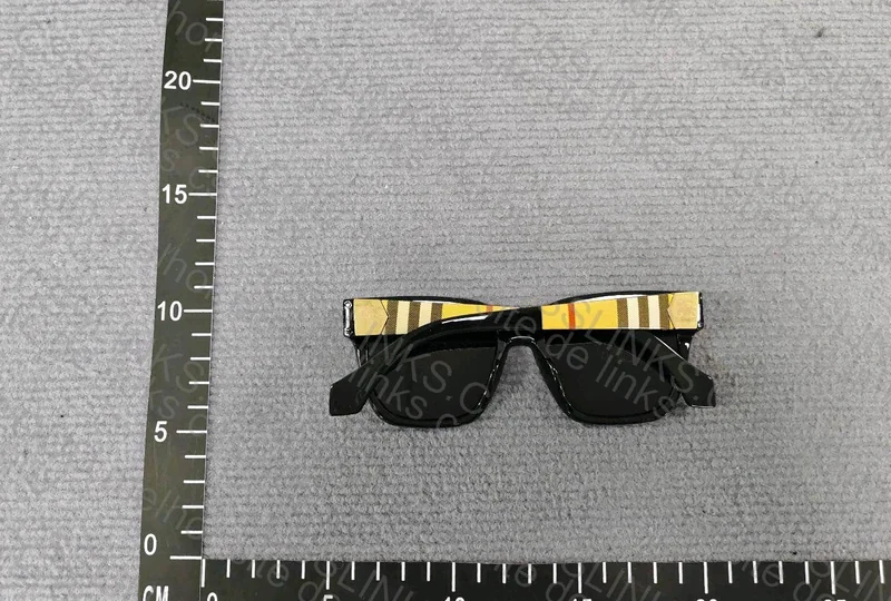 Burberry Glasses 2