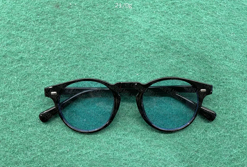 Chilling 6y Glasses 2