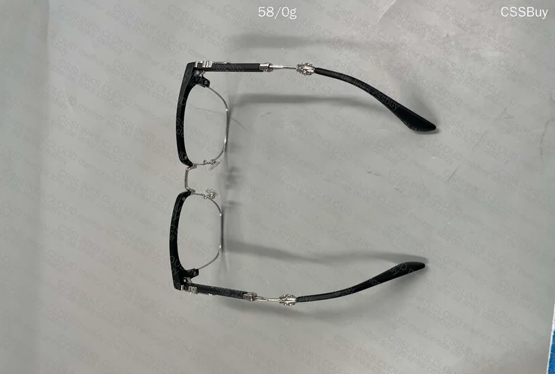 Óculos Chrome Hearts 5