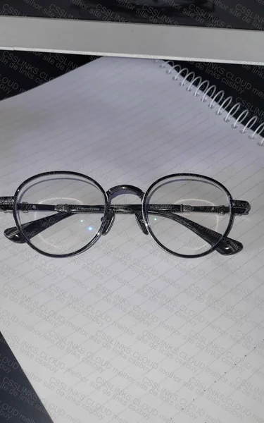 Óculos Chrome Hearts