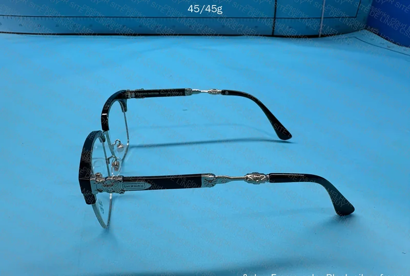 Óculos Chrome Hearts 4