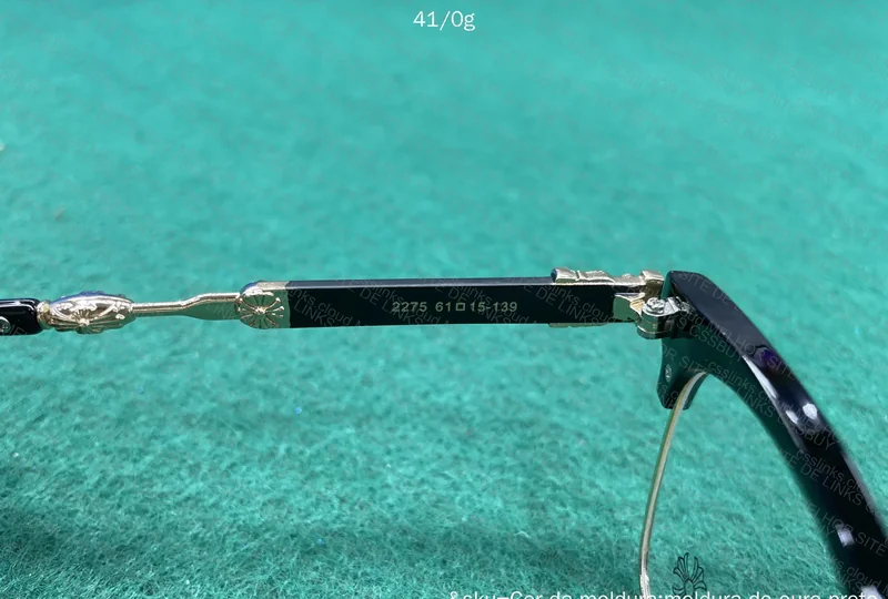 Óculos Chrome Hearts 4