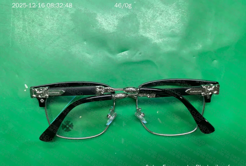 Óculos Chrome Hearts 6