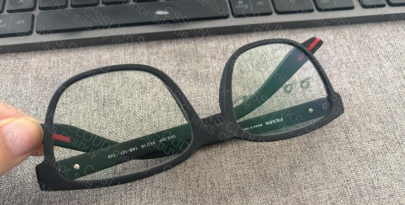 Óculos com lente de grau Prada 2