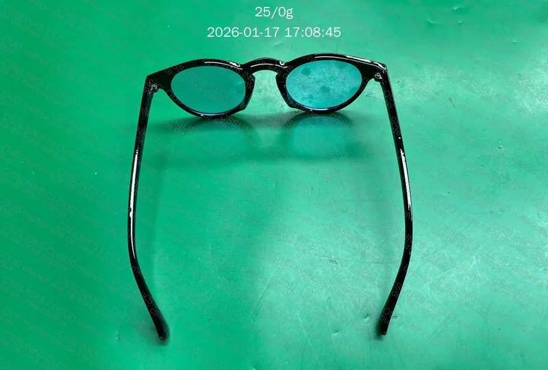 Oculos de 6Y