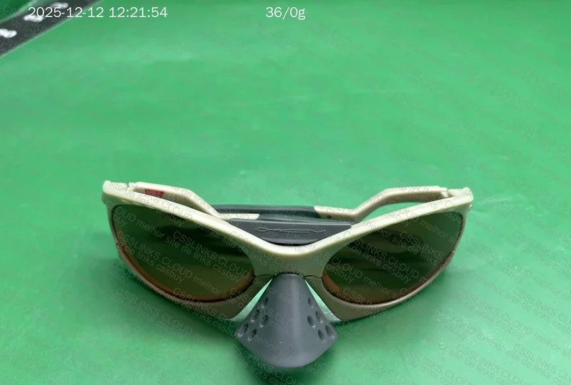 Oakley Plantaris Sunglasses 3