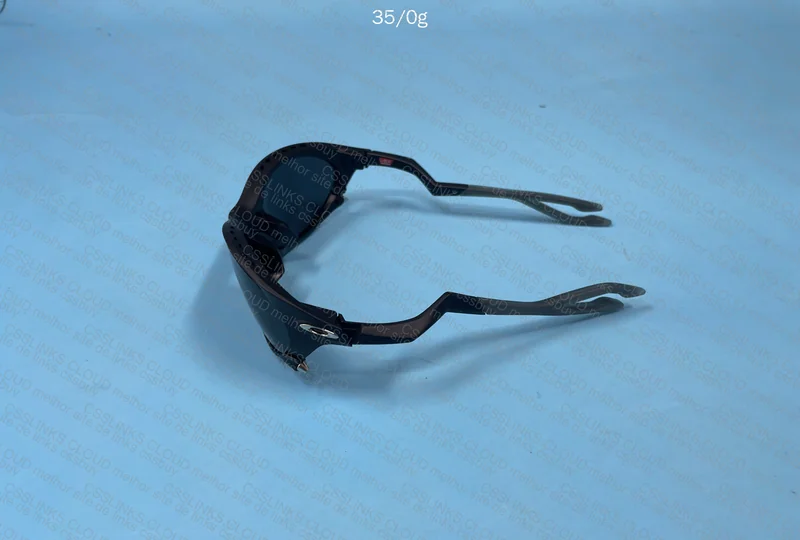 Plantars Sunglasses with DEFECT 4