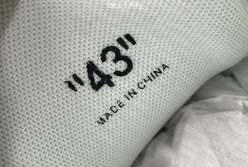 Off White OOO - Naisan 7