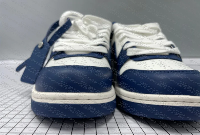 Off White - Out Office BLIND BOX 3