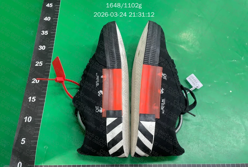 Off White Vulcanized 3