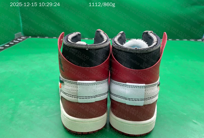 Off-White x Air Jordan 1 High Chicago 6