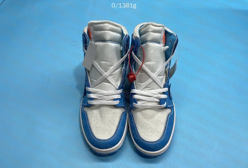 Off White x Air Jordan 1 High UNC 3