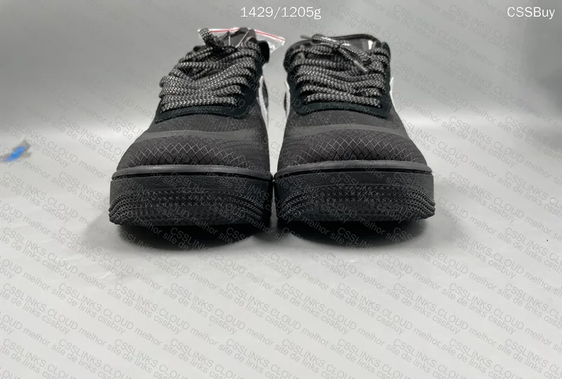 Off-White x Nike Air Force 1 Black 6