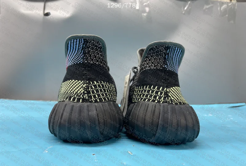 OG BATCH Sale 130y - Yeezy 350v2 Yecheil 9