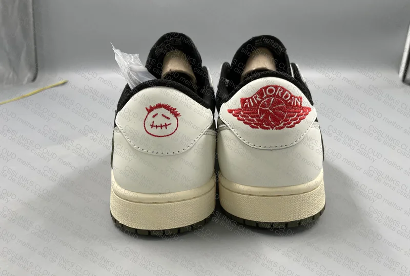 OLIVE TRAVIS SCOTT FQ 2