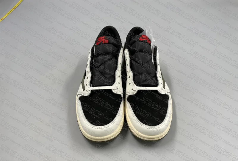 OLIVE TRAVIS SCOTT FQ 3