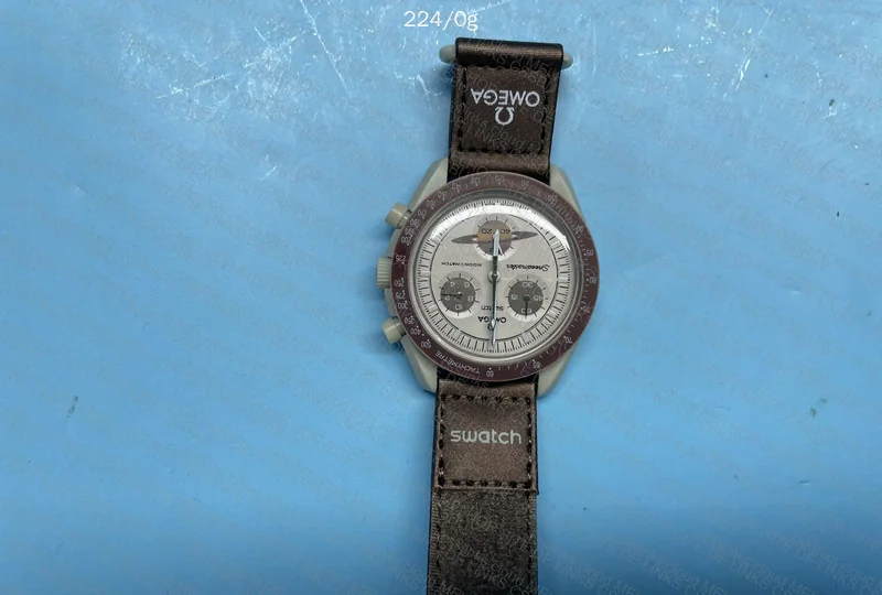 Omega Moonswatch Saturn 2