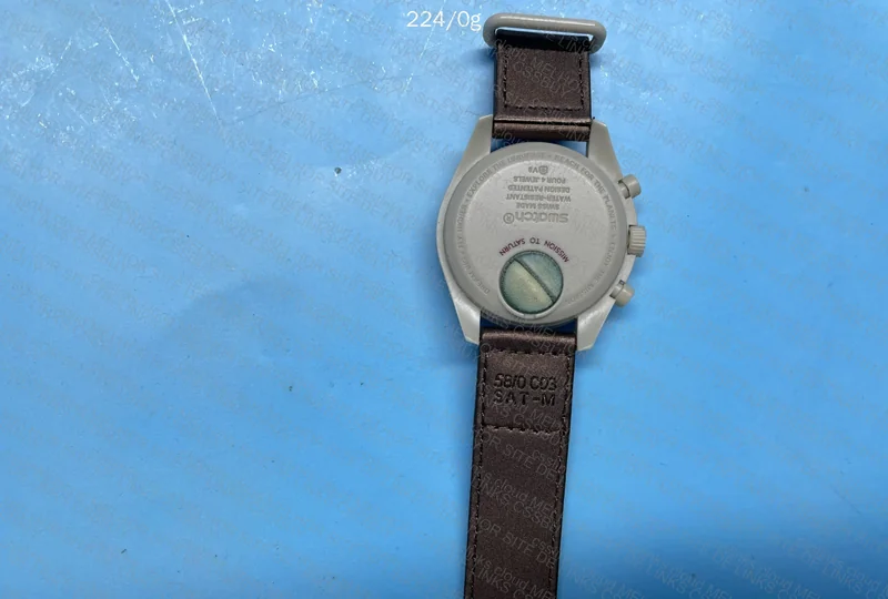 Omega Moonswatch Saturn 4