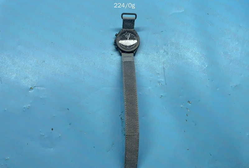 Omega swatch moonswatch 4