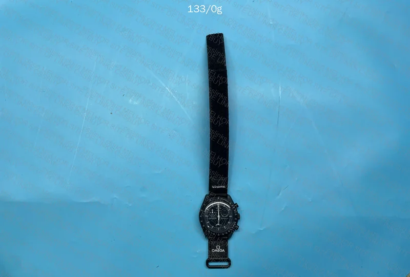 Omega x Swatch Mission to the Moon Snoopy 2