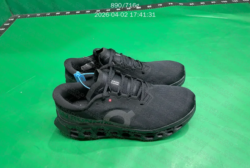 On Cloudmonster 3 Preto 2