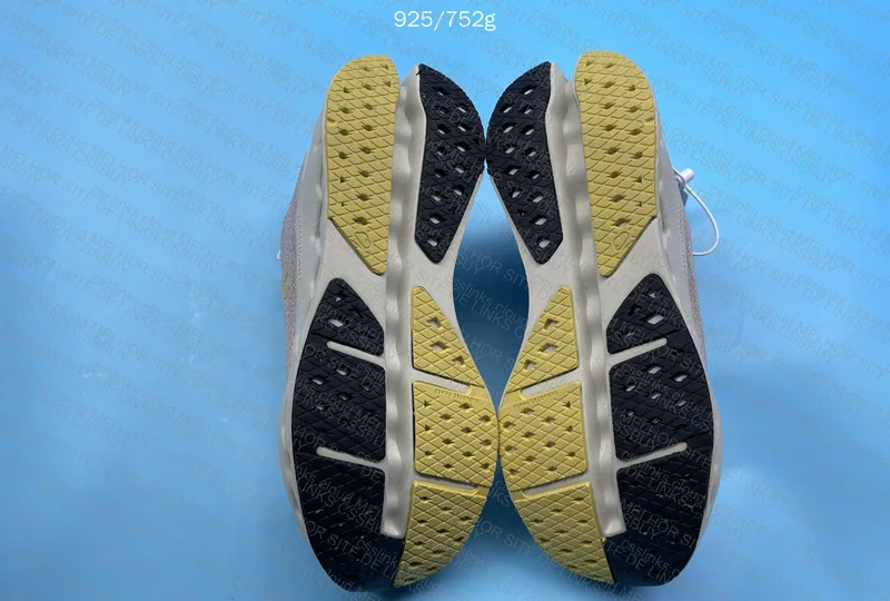 On Cloudsurfer Max 6