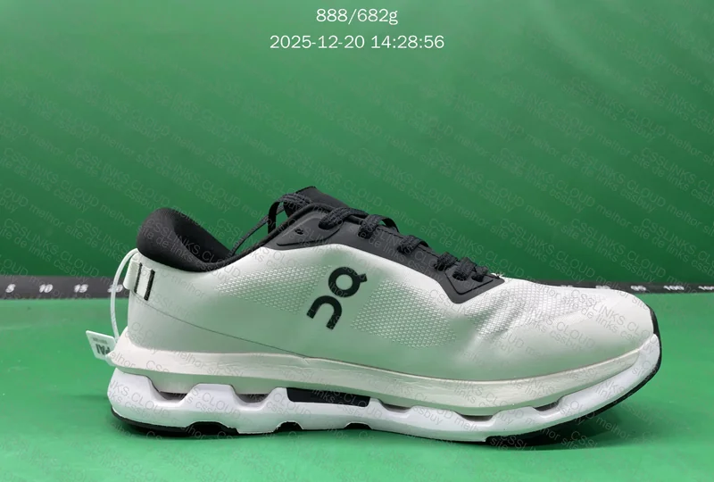 On Cloudultra 3 Pro Black / On Cloudzone White 8