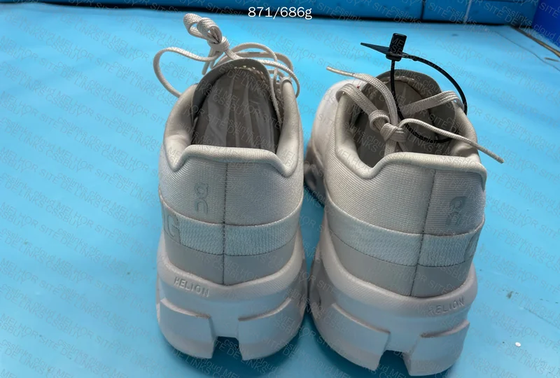 ON GX batch / 200 Y / Size 44 EUR / 871 - 686g 2