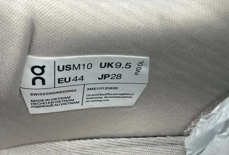 ON GX batch / 200 Y / Size 44 EUR / 871 - 686g 5