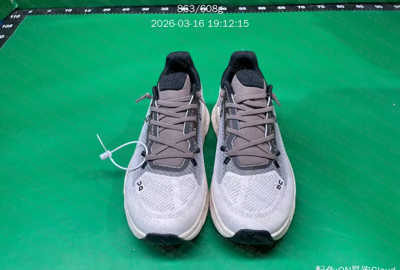ON RUNNING CLOUDTILT 7
