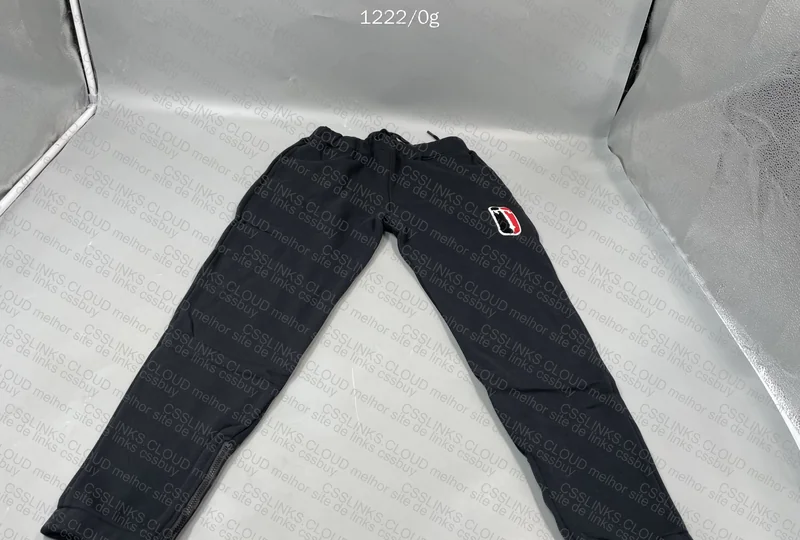 outro tracksuit goat 3