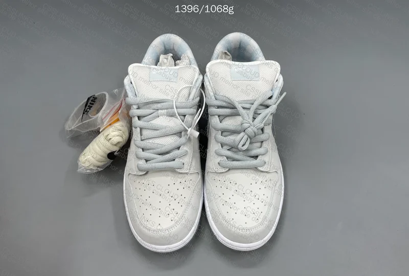 OVO - Dunk SB Lobster White 4