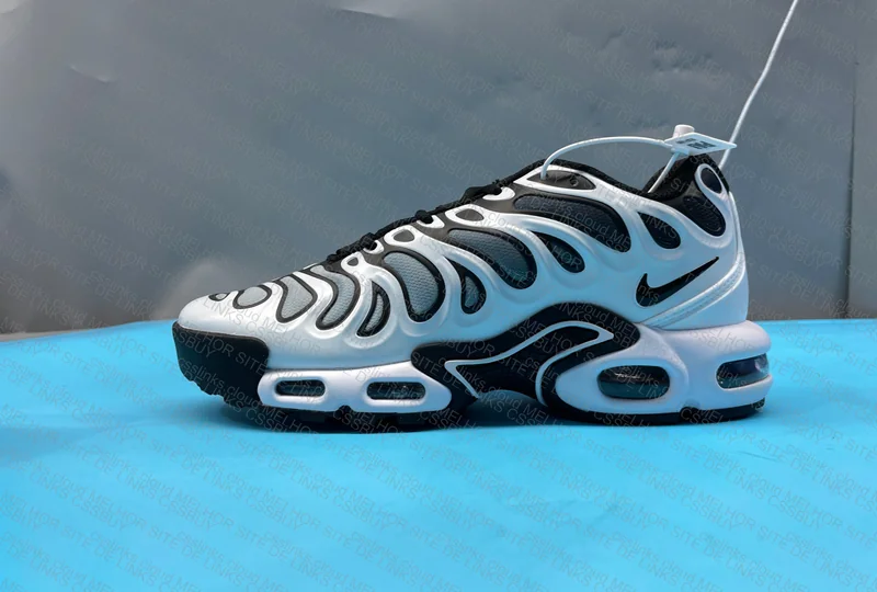 PAI | Air Max TN Drift Ying Yang 4