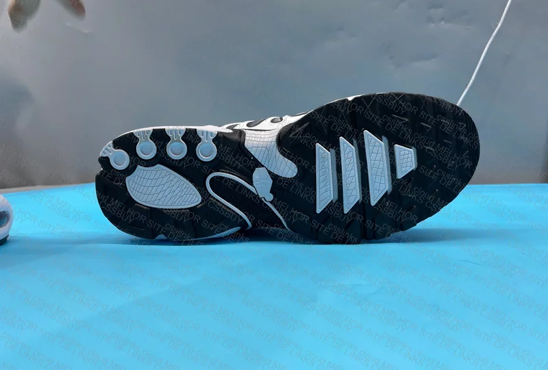 PAI | Air Max TN Drift Ying Yang 6