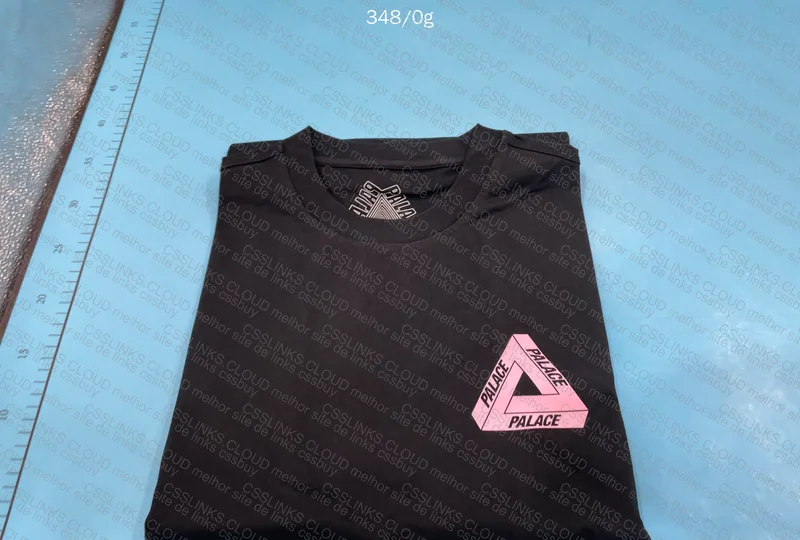 Palace 37° Edition 4