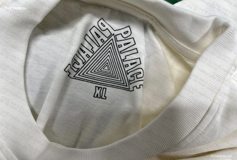 Palace T-shirt