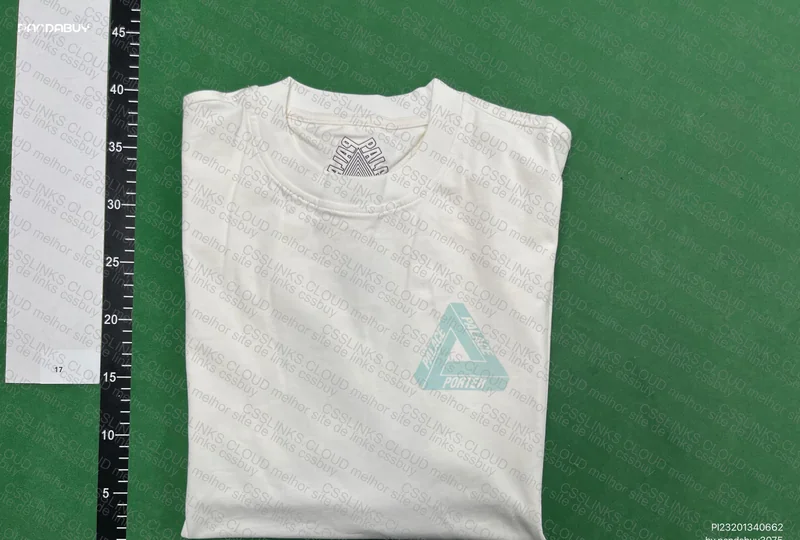 Palace T-shirt 4