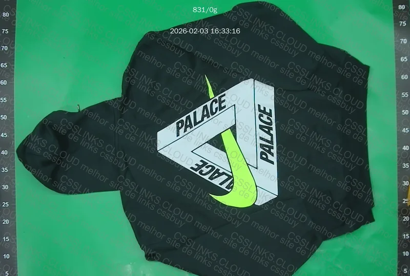 PALACE x NIKE 5