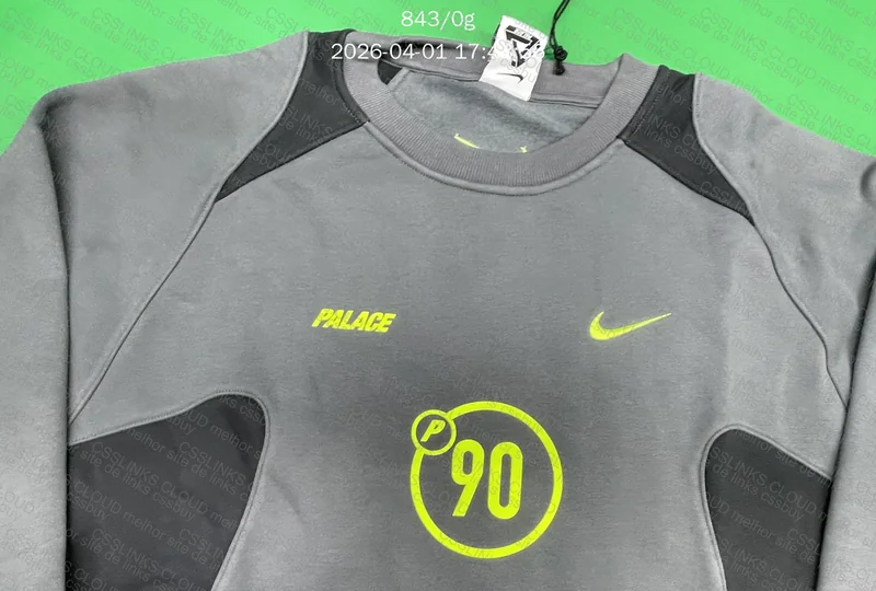 Palace x Nike Total 90 - Moletom Careca 3