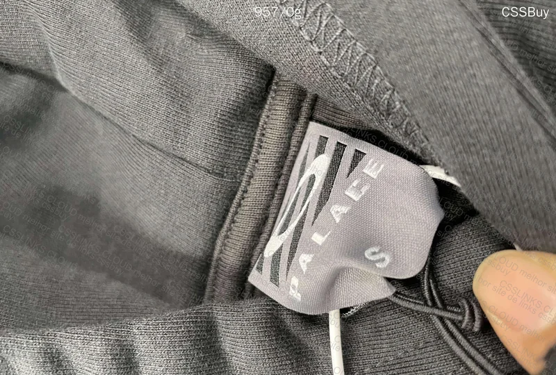 palace x oakley 3