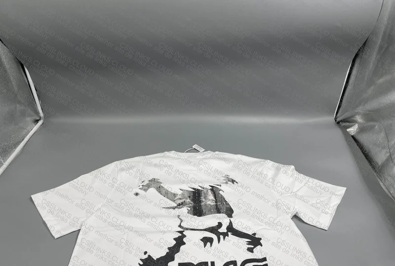 Palace x Oakley e Palace x Evisu 7