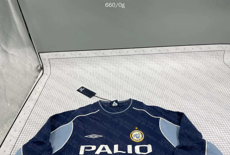 Palace x Umbro Crewneck (with measurements) 3