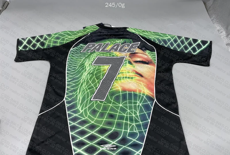 Palace x Umbro Jersey - 37 Palace