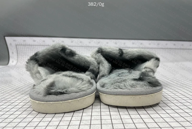 Louis Vuitton Slippers 2
