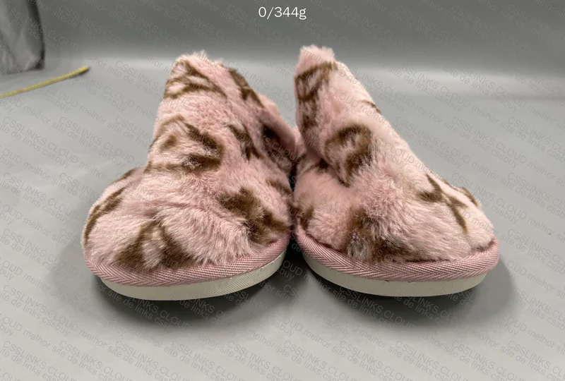 LV Slippers 2