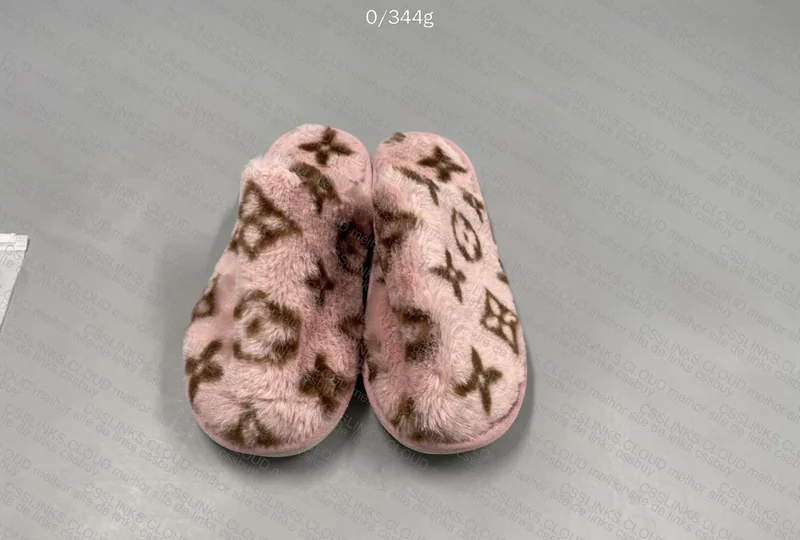 LV Slippers 3