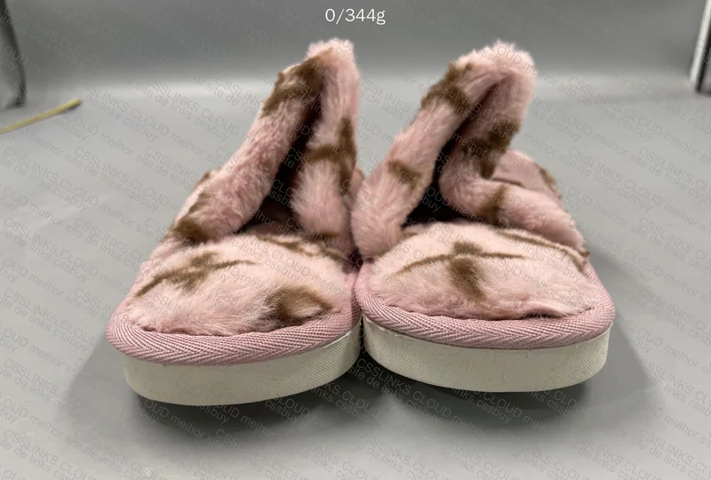 LV Slippers 4
