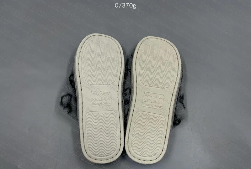 LV Slippers 8
