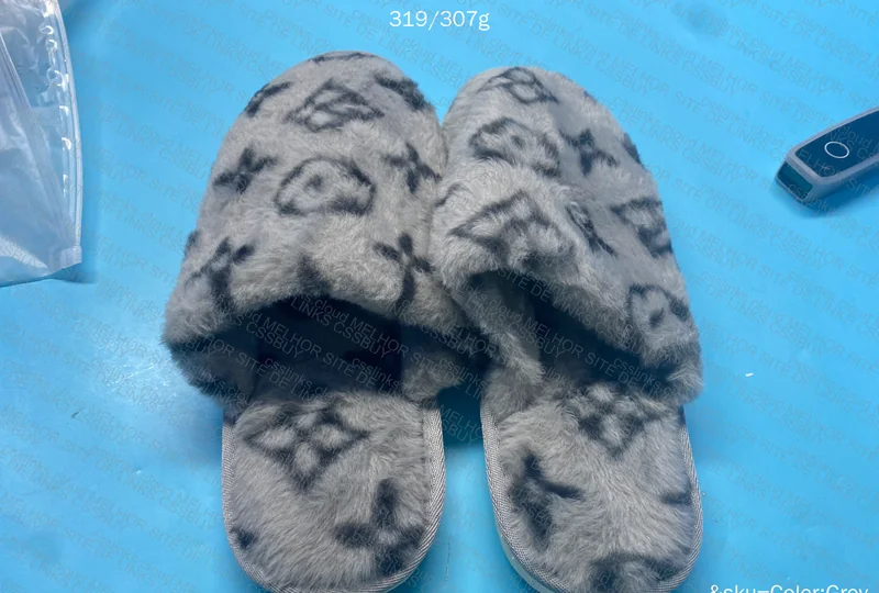 LV Slippers 6